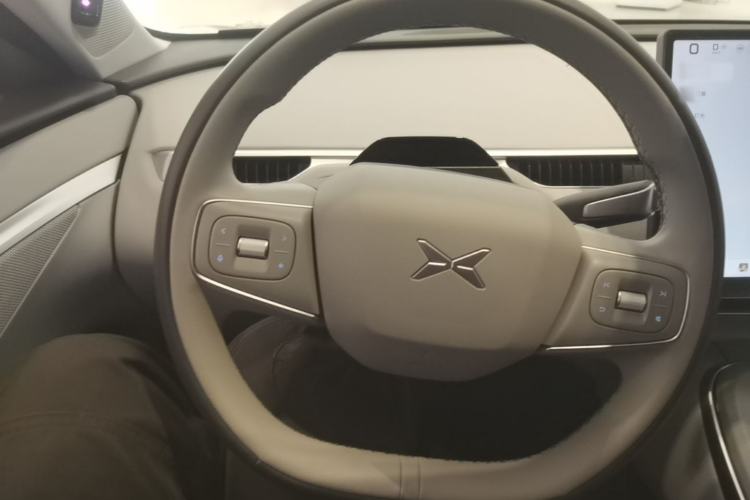Used XPeng MONA M03 2025 600 with Ultra-Long Range Max Steering Wheel