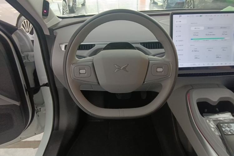 Used XPeng MONA M03 2025 600 with Ultra-Long Range Max Steering Wheel