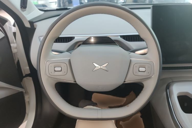 Used XPeng MONA M03 2025 600 with Ultra-Long Range Max Steering Wheel