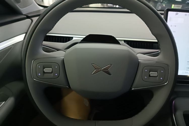 Used XPeng MONA M03 2025 600 with Ultra-Long Range Max Steering Wheel