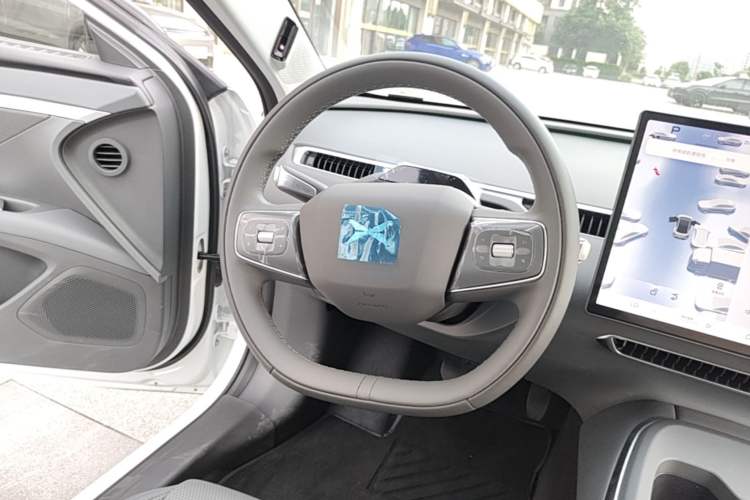 Used XPeng MONA M03 2025 502 Long-Range Max Steering Wheel