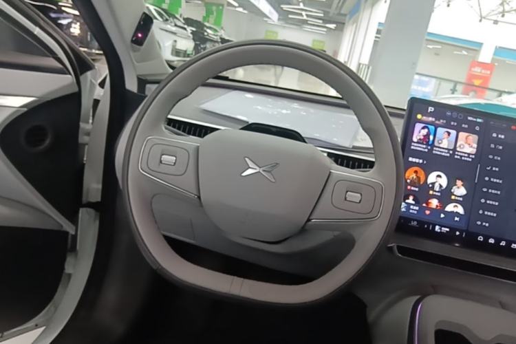 Used XPeng MONA M03 2025 600 with Ultra-Long Range Max Steering Wheel