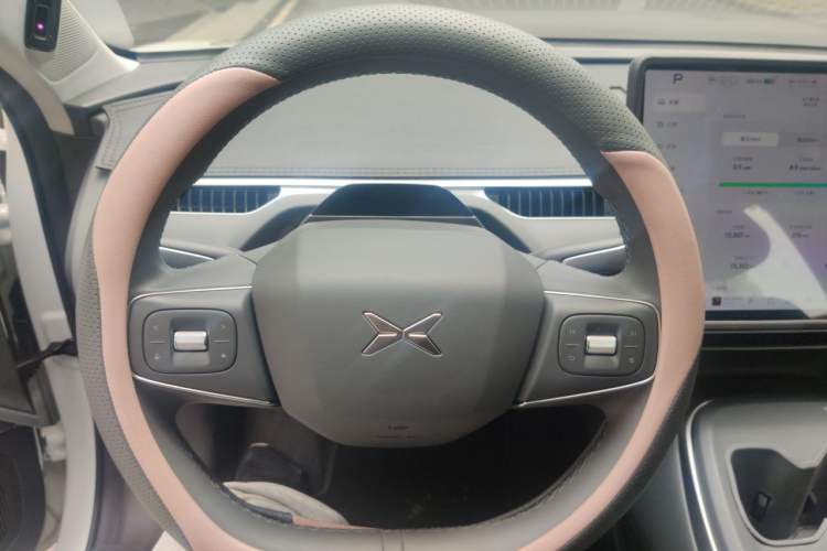 Used XPeng MONA M03 2025 600 with Ultra-Long Range Max Steering Wheel