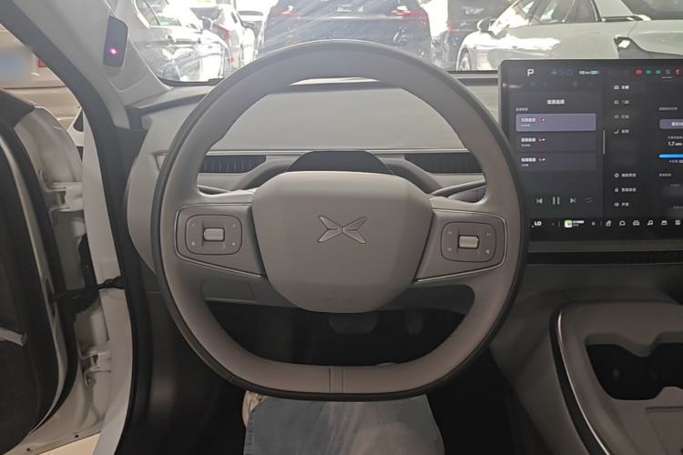 Used XPeng MONA M03 2025 600 with Ultra-Long Range Max Steering Wheel