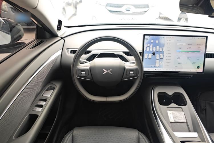 Used XPeng MONA M03 2025 600 with Ultra-Long Range Max Steering Wheel