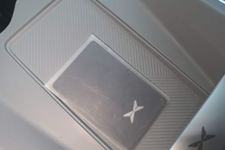 Used XPeng MONA M03 2025 600 with Ultra-Long Range Max Vehicle Key