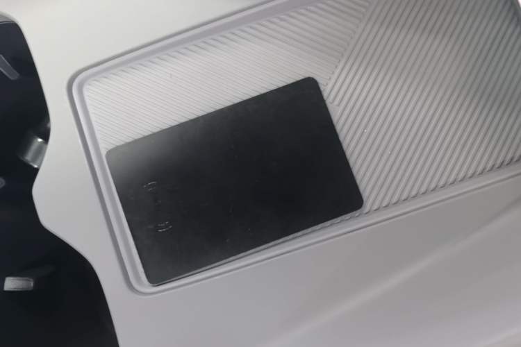 Used XPeng MONA M03 2025 600 with Ultra-Long Range Max Vehicle Key