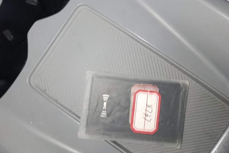 Used XPeng MONA M03 2025 600 with Ultra-Long Range Max Vehicle Key