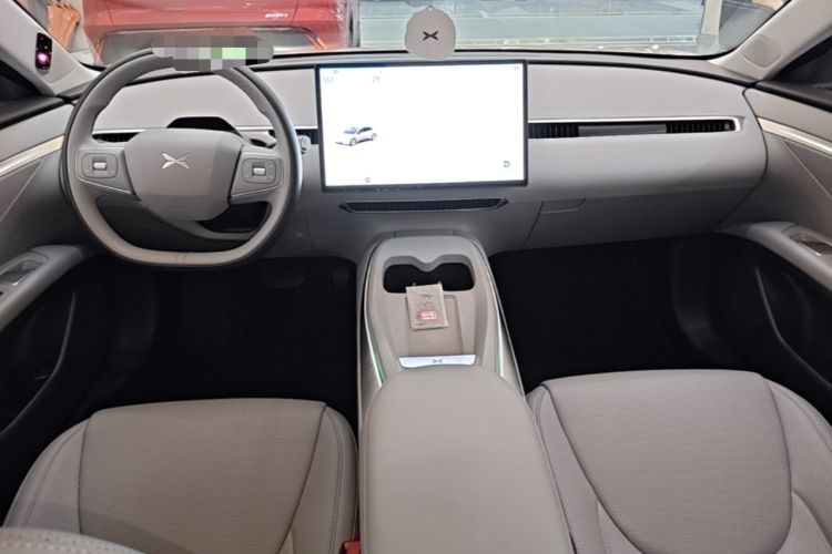 Used XPeng MONA M03 2025 502 Long-Range Max Center Console