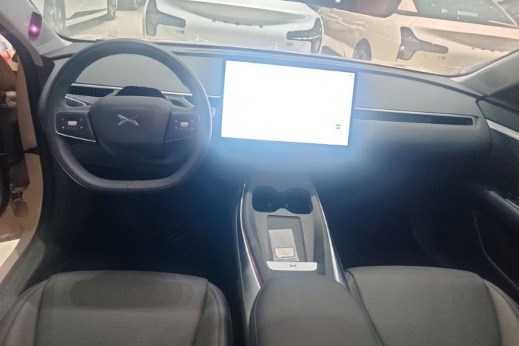 Used XPeng MONA M03 2025 600 with Ultra-Long Range Max Center Console