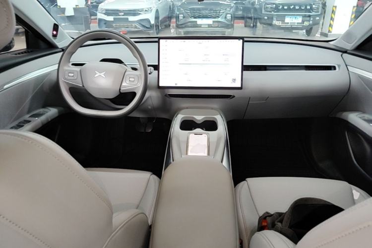 Used XPeng MONA M03 2025 600 with Ultra-Long Range Max Center Console