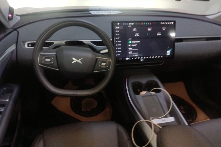 Used XPeng MONA M03 2025 600 with Ultra-Long Range Max Center Console