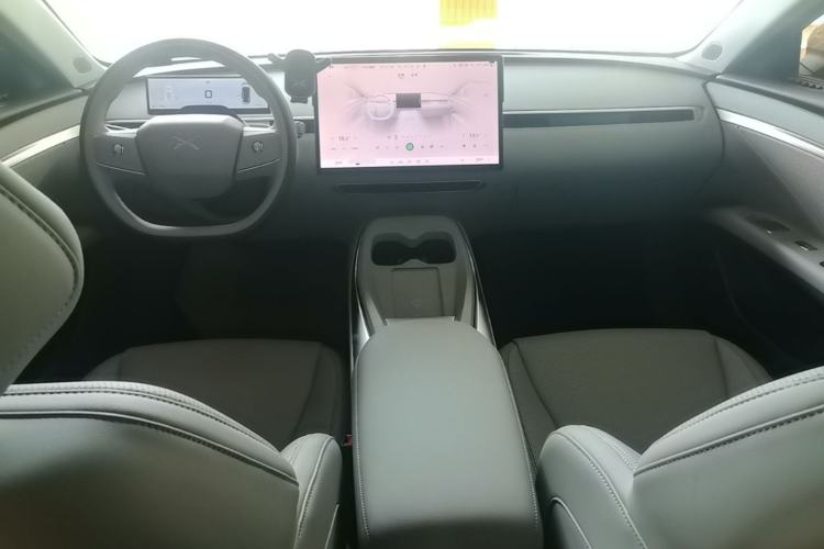Used XPeng MONA M03 2025 515 Long-Range Plus Center Console