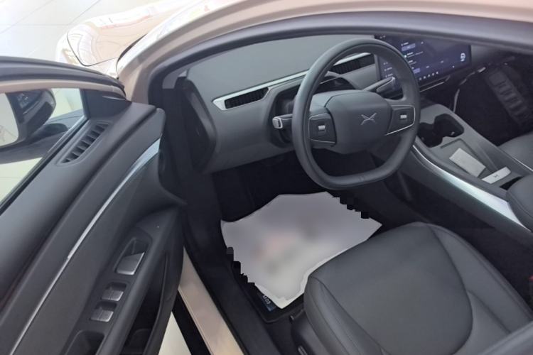 Used XPeng MONA M03 2025 600 with Ultra-Long Range Max Driver Seat