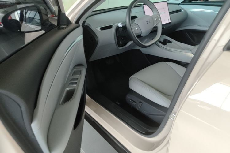 Used XPeng MONA M03 2025 620 Ultra-Long Range Plus Driver Seat