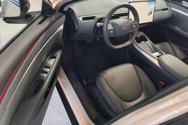 Used XPeng MONA M03 2025 600 with Ultra-Long Range Max Driver Seat