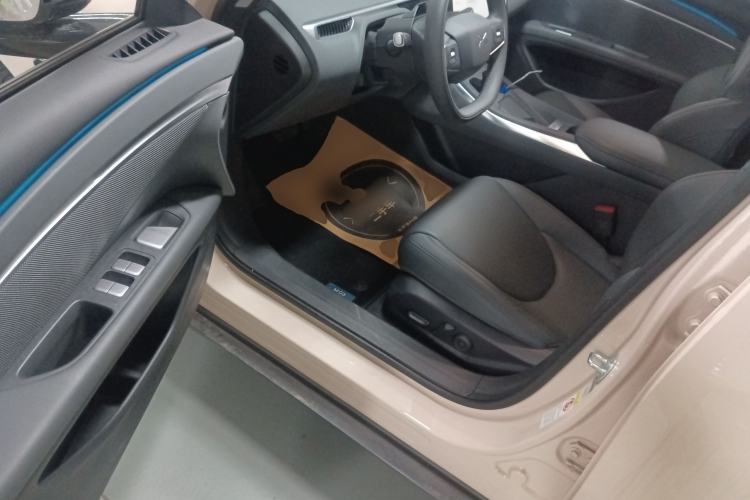 Used XPeng MONA M03 2025 600 with Ultra-Long Range Max Driver Seat
