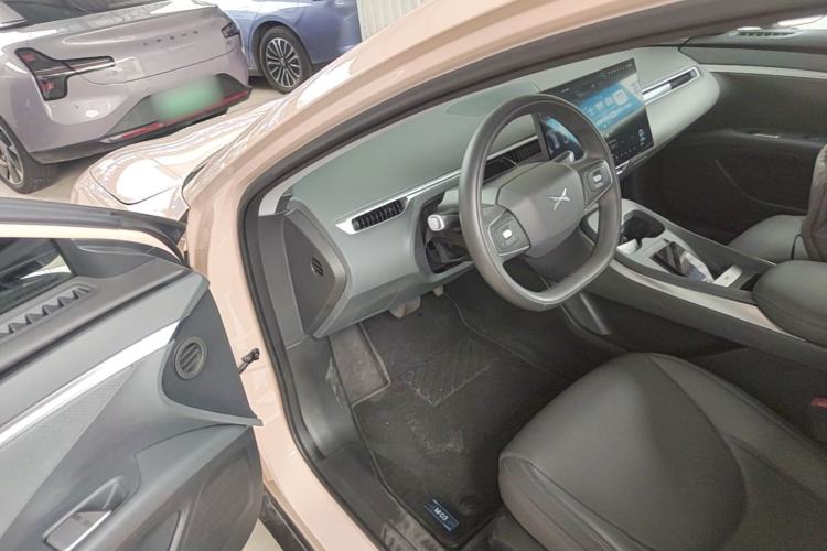 Used XPeng MONA M03 2025 600 with Ultra-Long Range Max Driver Seat