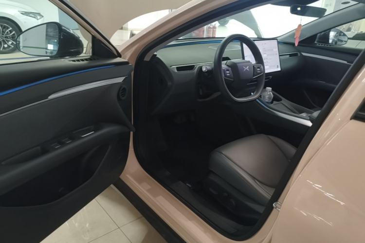 Used XPeng MONA M03 2025 600 with Ultra-Long Range Max Driver Seat
