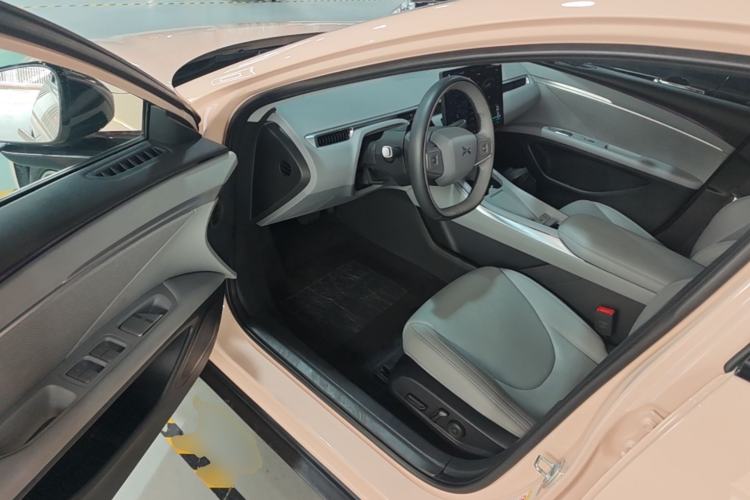 Used XPeng MONA M03 2025 600 with Ultra-Long Range Max Driver Seat