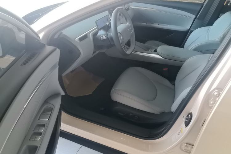 Used XPeng MONA M03 2025 515 Long-Range Plus Driver Seat