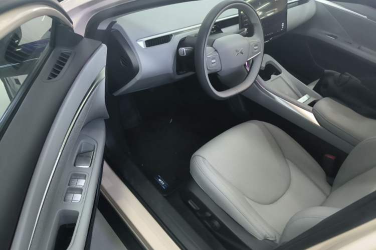 Used XPeng MONA M03 2025 600 with Ultra-Long Range Max Driver Seat