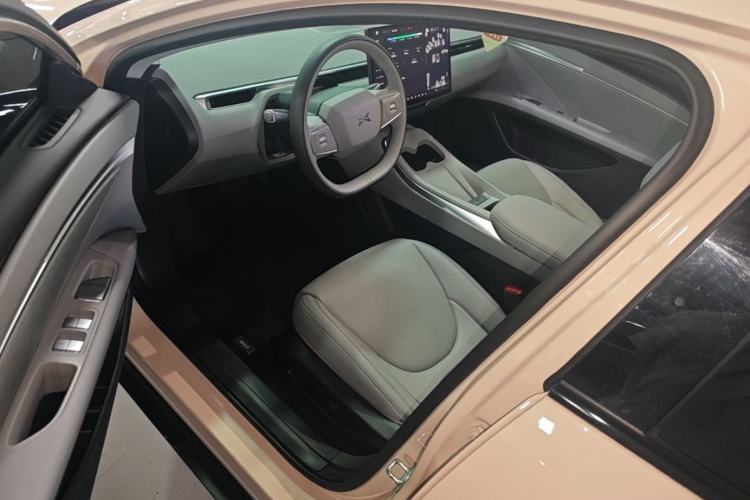 Used XPeng MONA M03 2025 600 with Ultra-Long Range Max Driver Seat