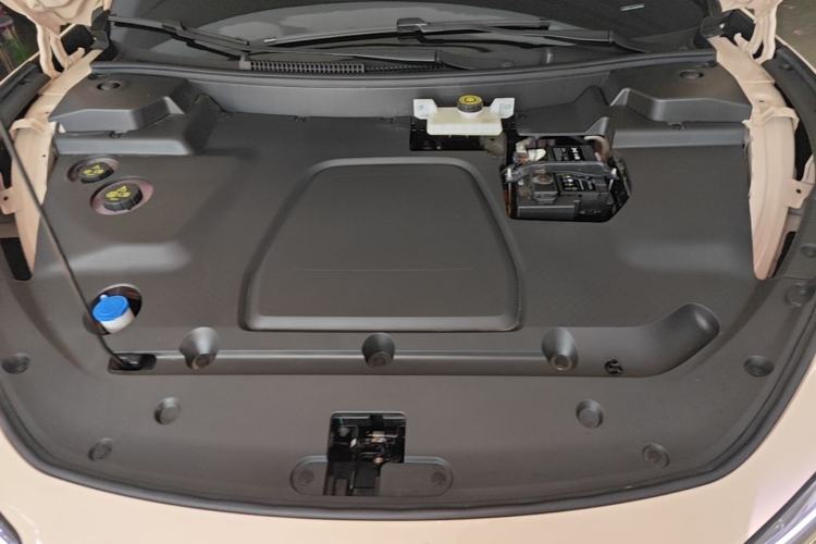 Used XPeng MONA M03 2025 600 with Ultra-Long Range Max Engine Bay