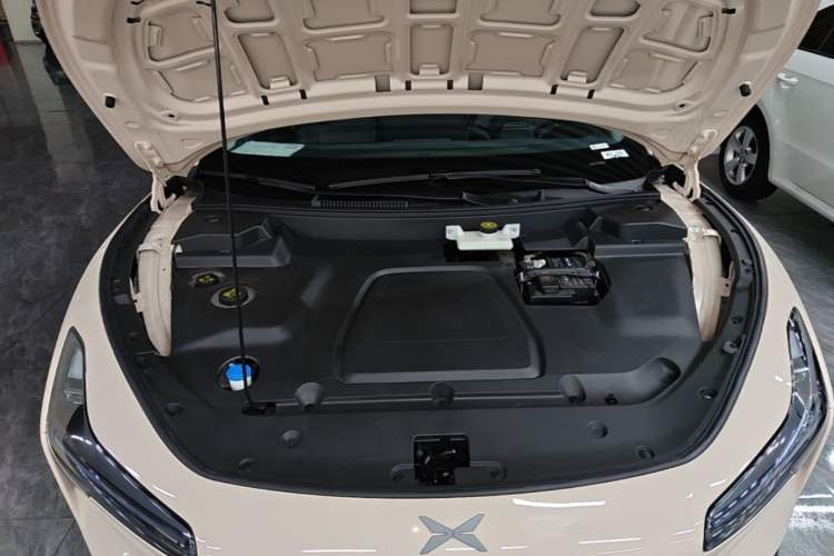 Used XPeng MONA M03 2025 600 with Ultra-Long Range Max Engine Bay