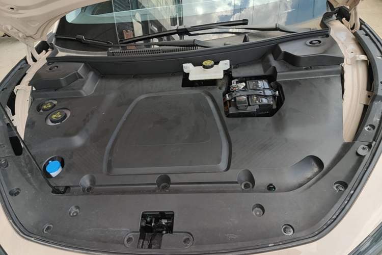 Used XPeng MONA M03 2025 600 with Ultra-Long Range Max Engine Bay