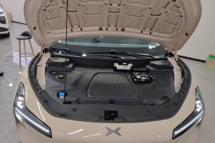 Used XPeng MONA M03 2025 600 with Ultra-Long Range Max Engine Bay