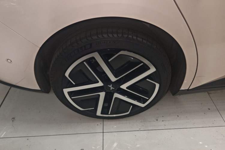 Used XPeng MONA M03 2025 600 with Ultra-Long Range Max Exterior 5