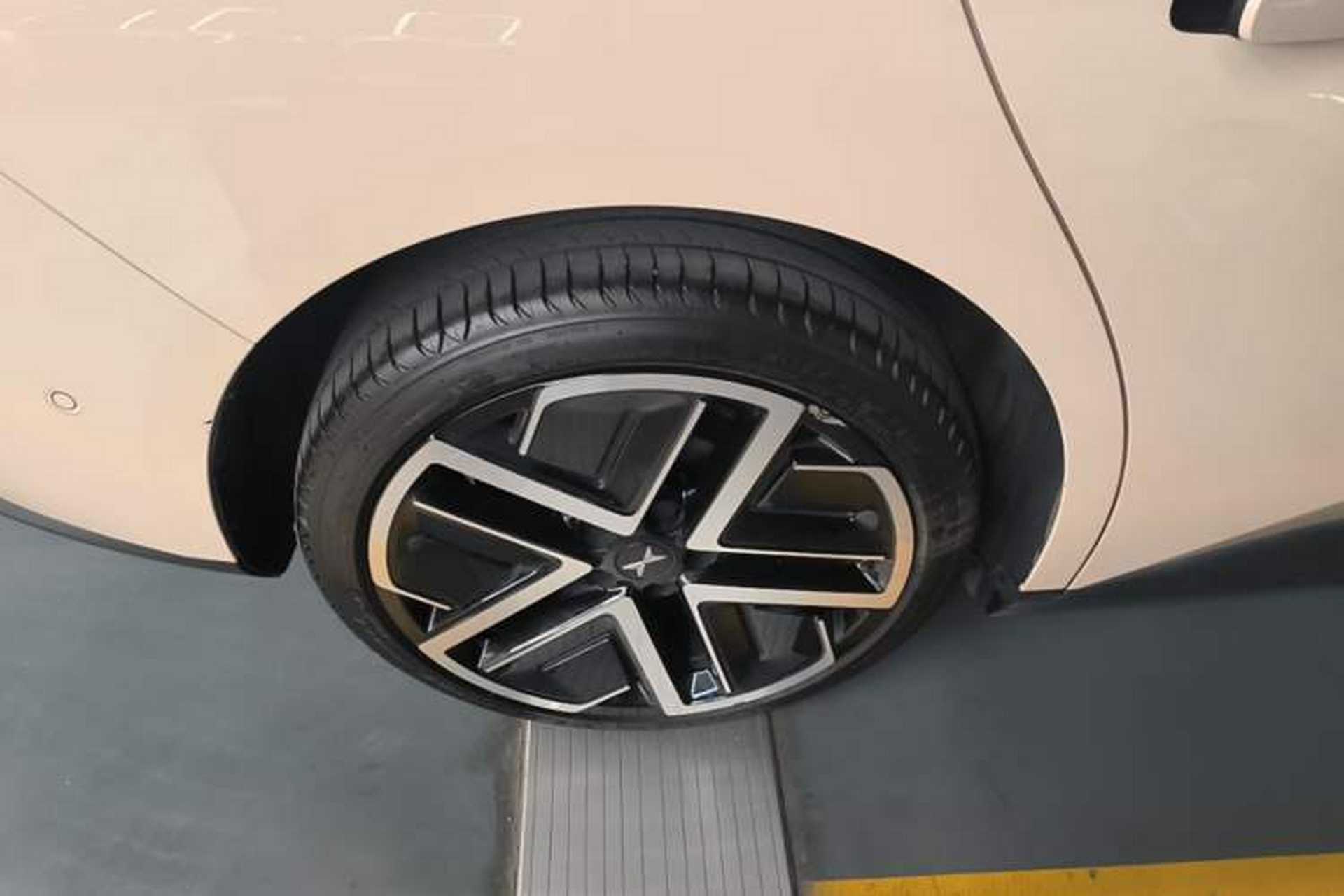 Used XPeng MONA M03 2025 600 with Ultra-Long Range Max Exterior 5