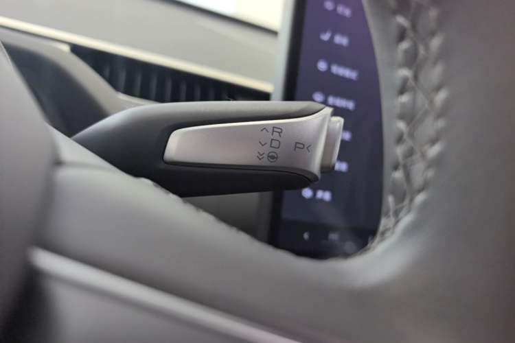 Used XPeng MONA M03 2025 600 with Ultra-Long Range Max Gear Lever