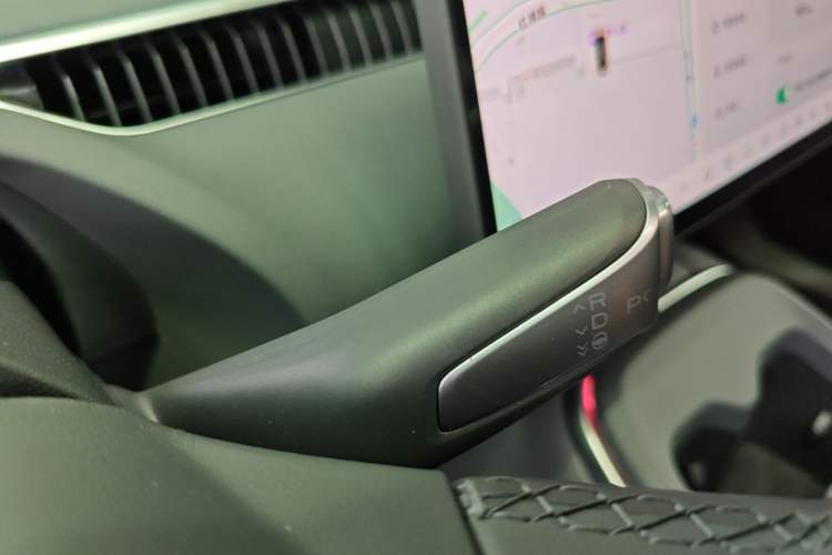 Used XPeng MONA M03 2025 600 with Ultra-Long Range Max Gear Lever