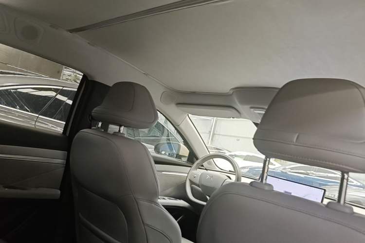 Used XPeng MONA M03 2025 515 Long-Range Plus Headliner