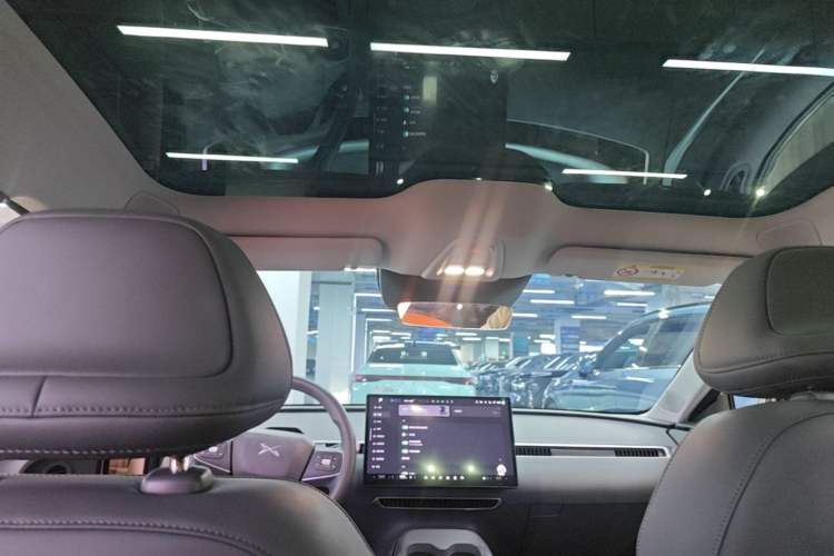 Used XPeng MONA M03 2025 600 with Ultra-Long Range Max Headliner