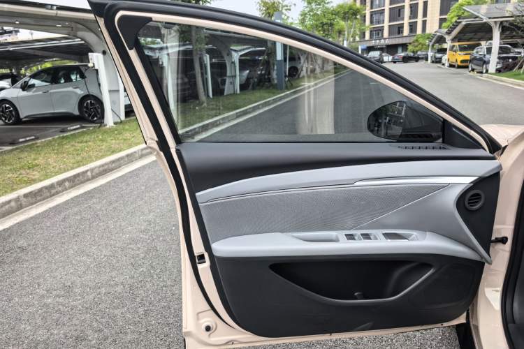 Used XPeng MONA M03 2025 502 Long-Range Max Interior 1