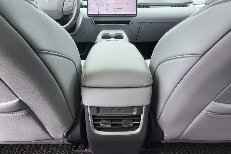 Used XPeng MONA M03 2025 502 Long-Range Max Interior 10