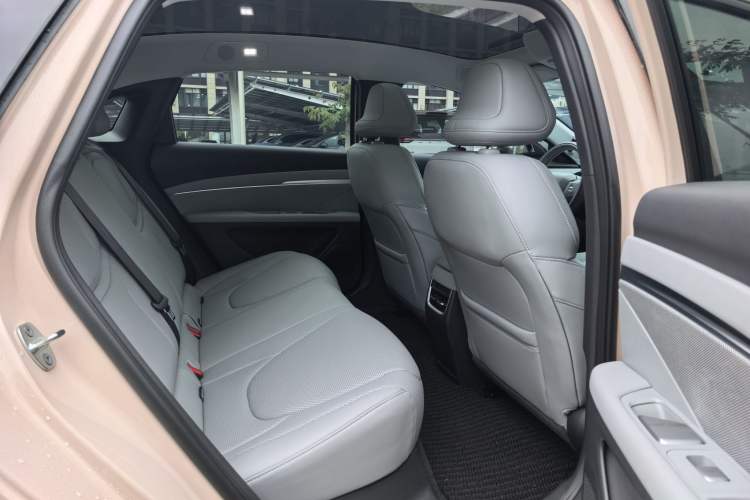Used XPeng MONA M03 2025 502 Long-Range Max Interior 12
