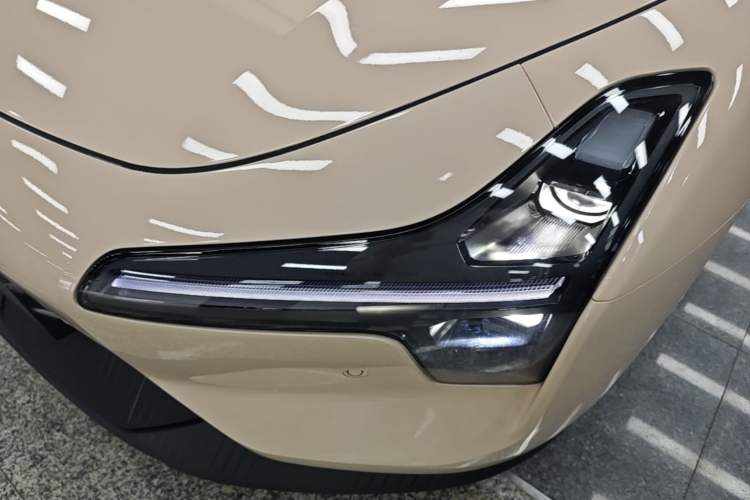 Used XPeng MONA M03 2025 600 with Ultra-Long Range Max Left Front Headlight