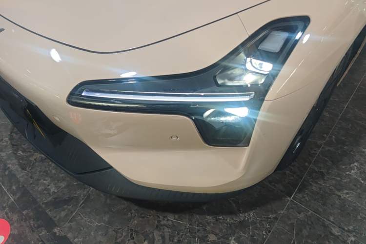 Used XPeng MONA M03 2025 600 with Ultra-Long Range Max Left Front Headlight