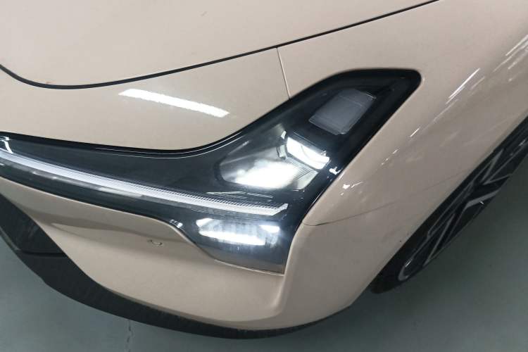 Used XPeng MONA M03 2025 600 with Ultra-Long Range Max Left Front Headlight