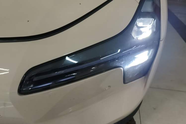 Used XPeng MONA M03 2025 600 with Ultra-Long Range Max Left Front Headlight