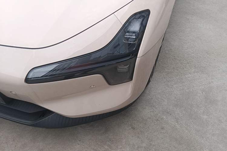 Used XPeng MONA M03 2025 600 with Ultra-Long Range Max Left Front Headlight