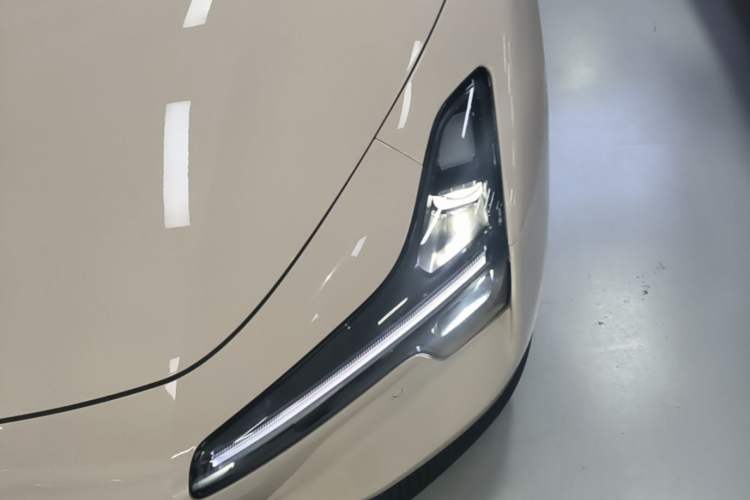 Used XPeng MONA M03 2025 600 with Ultra-Long Range Max Left Front Headlight