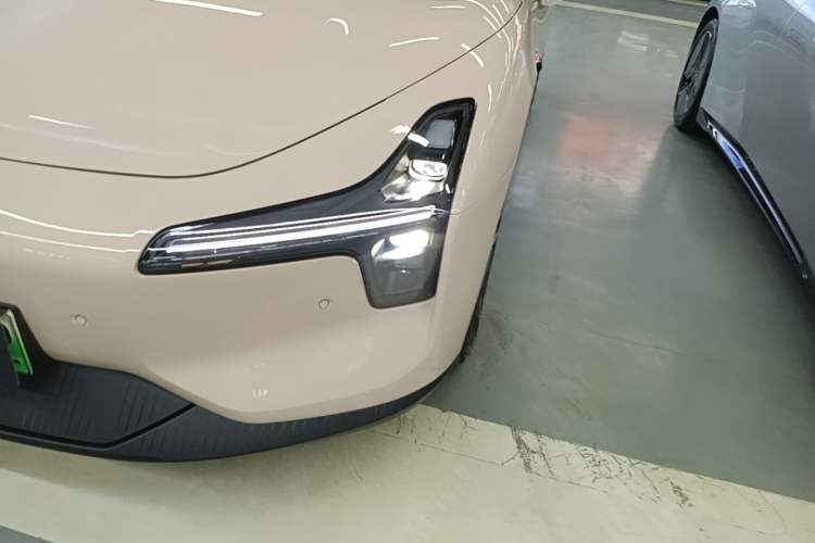 Used XPeng MONA M03 2025 600 with Ultra-Long Range Max Left Front Headlight