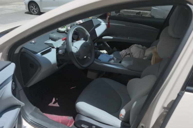Used XPeng MONA M03 2025 620 Ultra-Long Range Plus Left Front Seat