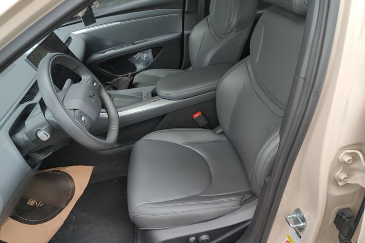 Used XPeng MONA M03 2025 600 with Ultra-Long Range Max Left Front Seat
