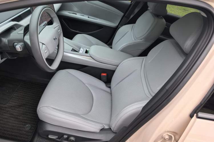 Used XPeng MONA M03 2025 502 Long-Range Max Left Front Seat